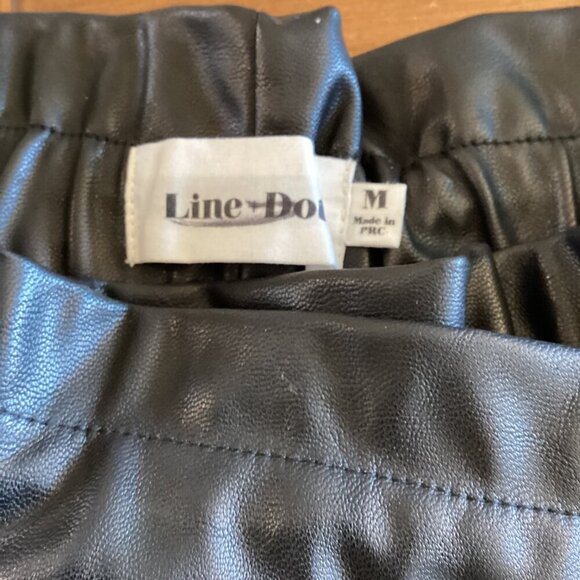 Line & Dot Black Faux Leather Wrap Shorts Medium High Rise Paperbag Stretch Wais - Picture 2 of 7